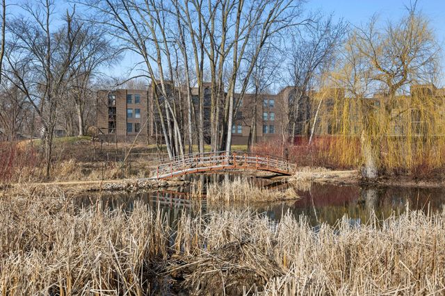 8549 Irwin Road 134, Bloomington, MN 55437