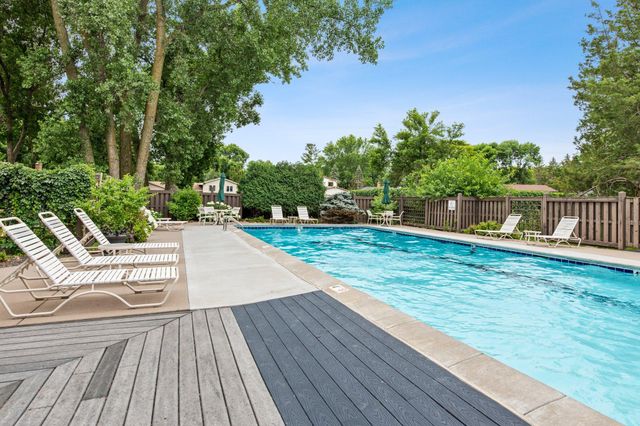 8549 Irwin Road 134, Bloomington, MN 55437