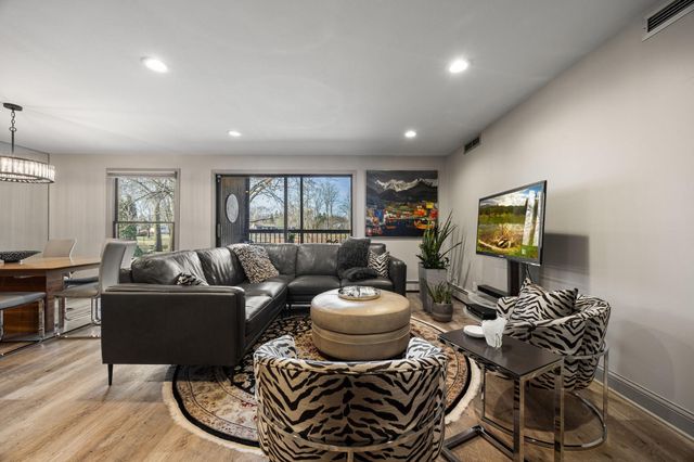 8549 Irwin Road 134, Bloomington, MN 55437