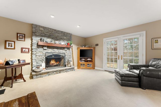 8416 E 400 N, Rolling Prairie, IN 46371