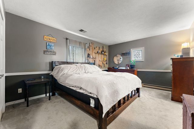 8416 E 400 N, Rolling Prairie, IN 46371