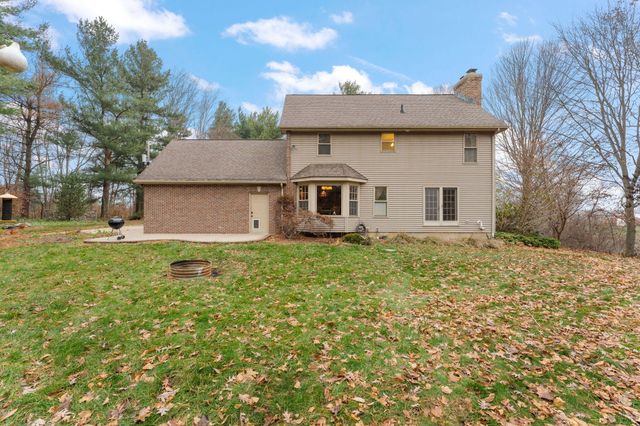 8416 E 400 N, Rolling Prairie, IN 46371