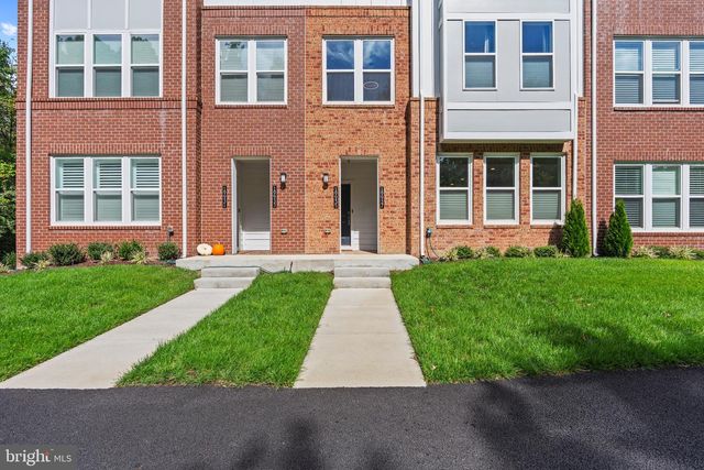 19937 LAVENDER DUST SQ, Ashburn, VA 20147