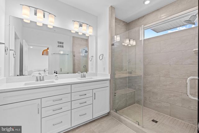 19937 LAVENDER DUST SQ, Ashburn, VA 20147