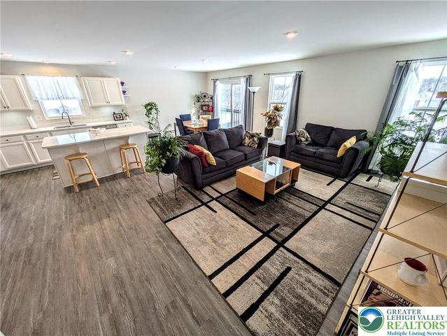 4220 Cypress Lane, Whitehall Twp, PA 18052