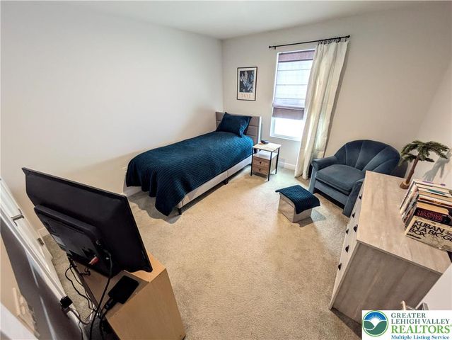 4220 Cypress Lane, Whitehall Twp, PA 18052