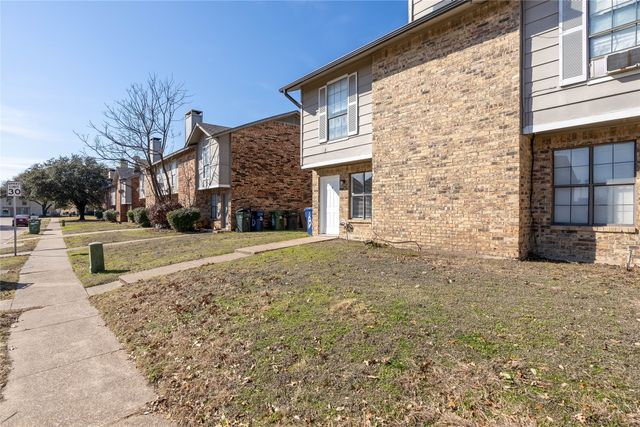 2813 Wimbledon Court D, Garland, TX 75041