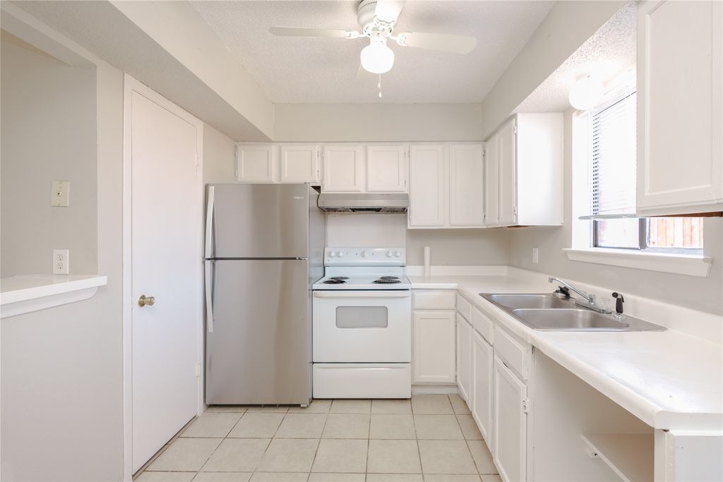 2813 Wimbledon Court D, Garland, TX 75041