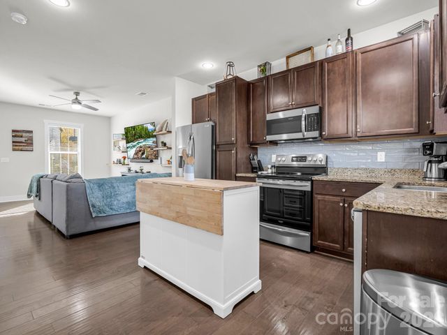 358 Cardwell Lane, Fletcher, NC 28732