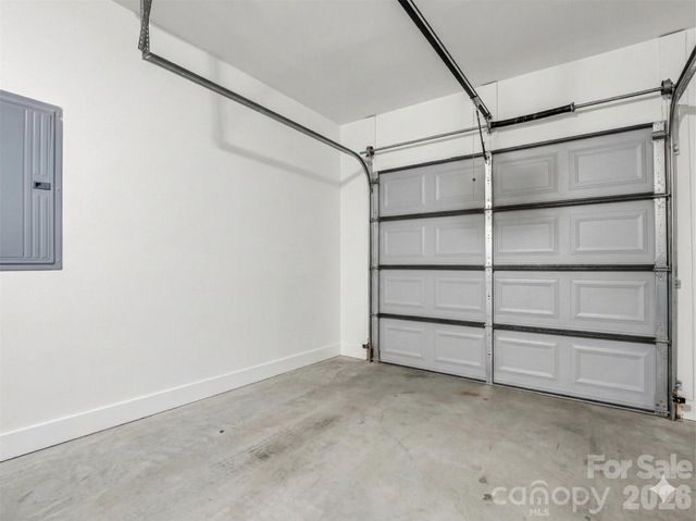 358 Cardwell Lane, Fletcher, NC 28732