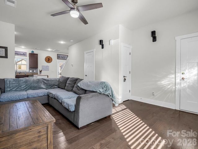 358 Cardwell Lane, Fletcher, NC 28732