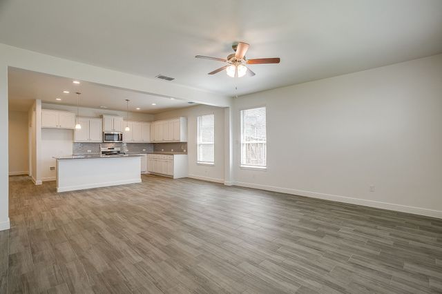 509 Big Horn Pass, Denton, TX 76210
