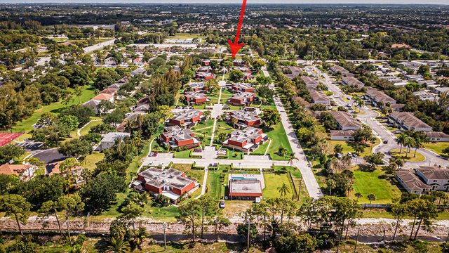 4740 Suburban Pines Drive, Greenacres, FL 33463