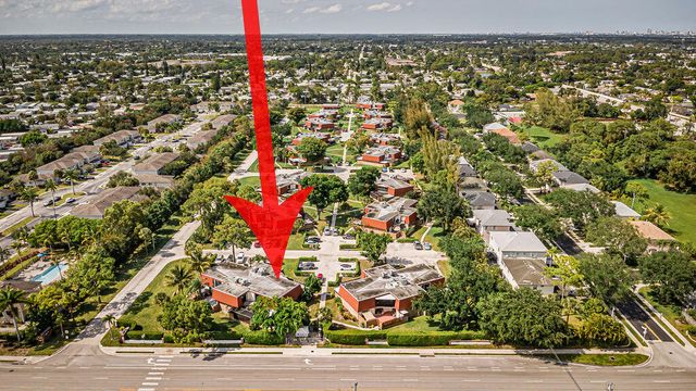 4740 Suburban Pines Drive, Greenacres, FL 33463