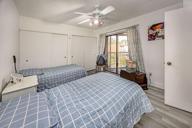 4740 Suburban Pines Drive, Greenacres, FL 33463