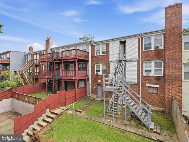 1322 DOWNING PL NE, Washington, DC 20018
