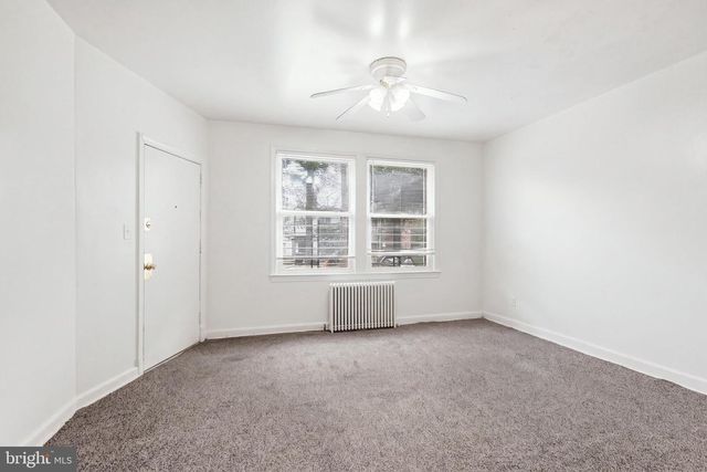 1322 DOWNING PL NE, Washington, DC 20018