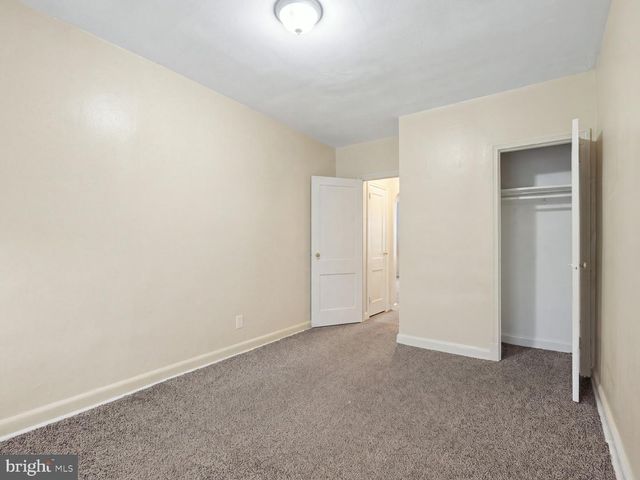 1322 DOWNING PL NE, Washington, DC 20018