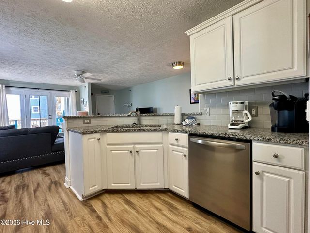 300 Carolina Beach Avenue S 102, Carolina Beach, NC 28428
