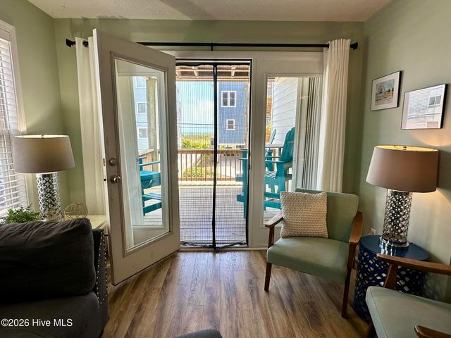 300 Carolina Beach Avenue S 102, Carolina Beach, NC 28428