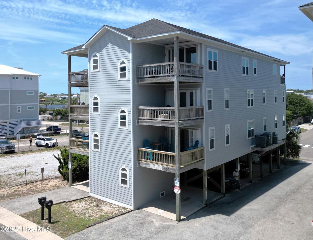 300 Carolina Beach Avenue S 102, Carolina Beach, NC 28428