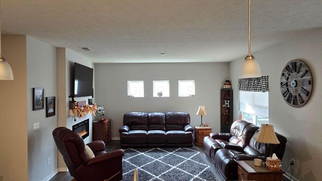 747 Abby Drive, 68 B, Plain City, OH 43064