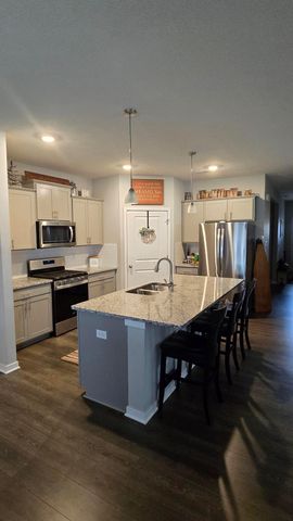 747 Abby Drive, 68 B, Plain City, OH 43064