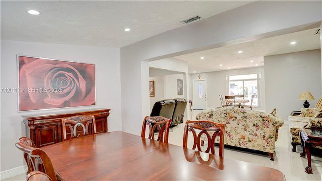 7855 SW 22nd St, Miami, FL 33155
