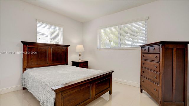 7855 SW 22nd St, Miami, FL 33155