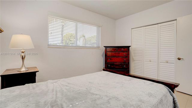 7855 SW 22nd St, Miami, FL 33155