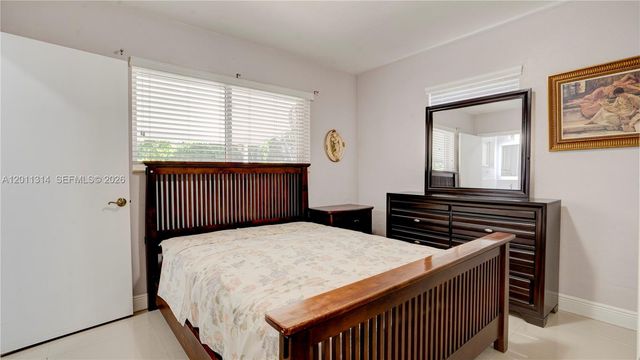 7855 SW 22nd St, Miami, FL 33155