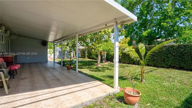 7855 SW 22nd St, Miami, FL 33155