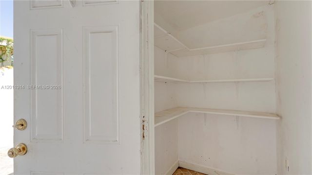 7855 SW 22nd St, Miami, FL 33155