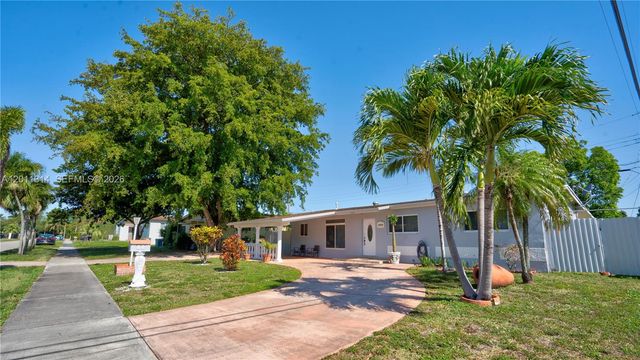 7855 SW 22nd St, Miami, FL 33155