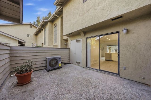 10450 Ridgewater Ln, San Diego, CA 92131