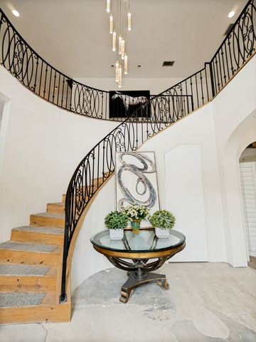 4 Kingsgate Court, Dallas, TX 75225