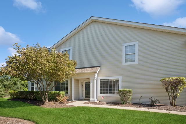 1156 Westminster Lane 1156, Elk Grove Village, IL 60007