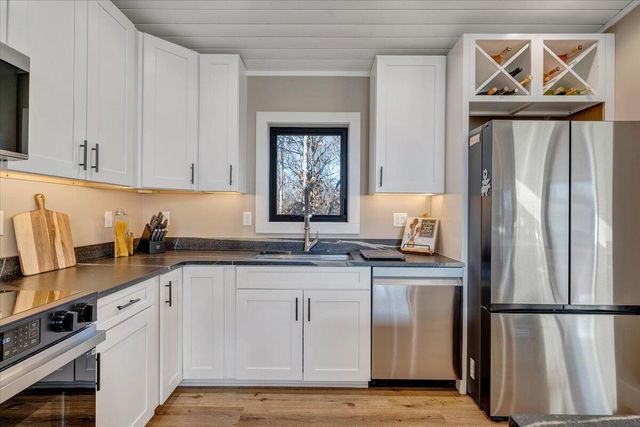 5 Reserve RD, Moneta, VA 24121