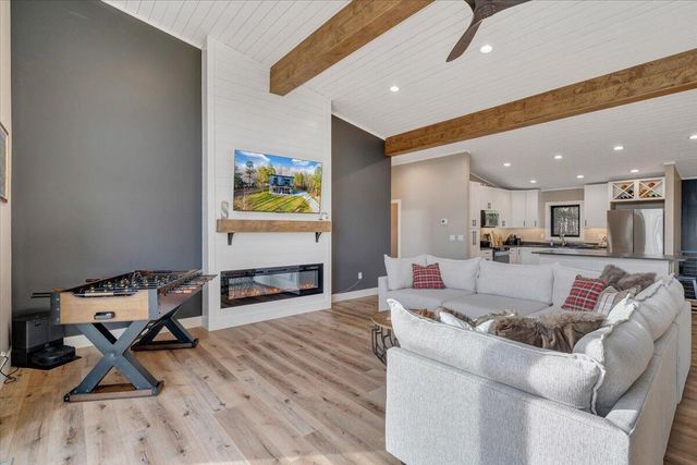 5 Reserve RD, Moneta, VA 24121