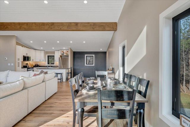 5 Reserve RD, Moneta, VA 24121