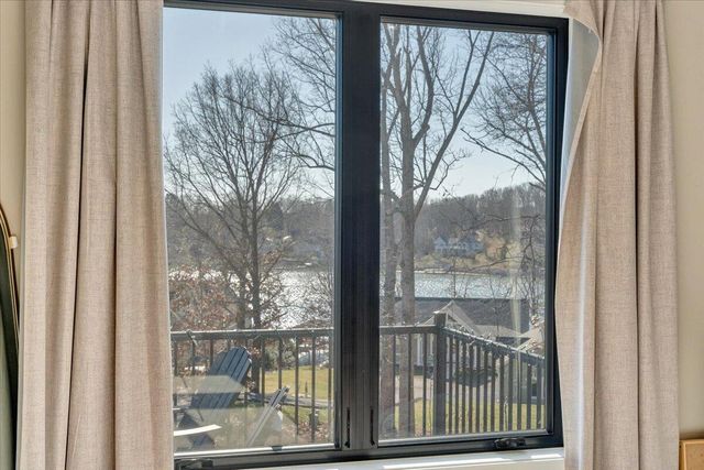 5 Reserve RD, Moneta, VA 24121