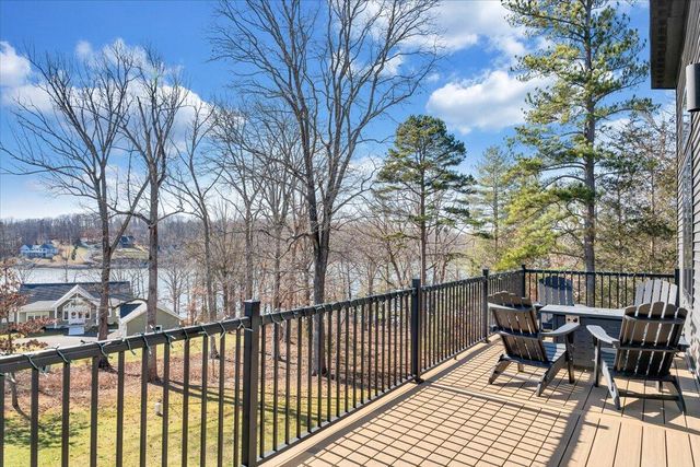 5 Reserve RD, Moneta, VA 24121