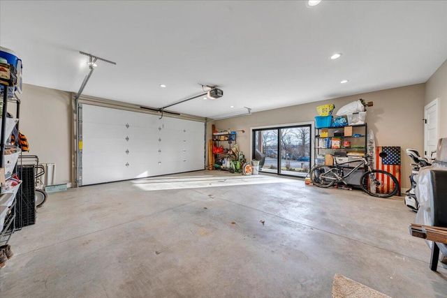 5 Reserve RD, Moneta, VA 24121