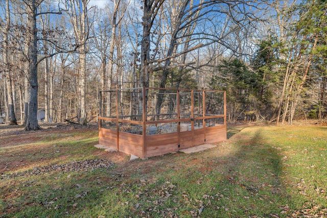 5 Reserve RD, Moneta, VA 24121