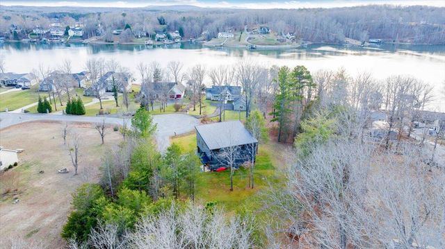 5 Reserve RD, Moneta, VA 24121