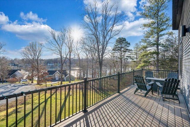 5 Reserve RD, Moneta, VA 24121