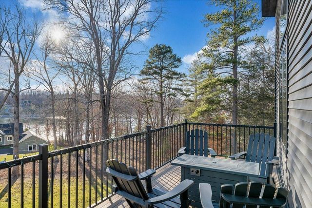 5 Reserve RD, Moneta, VA 24121