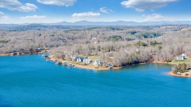 5 Reserve RD, Moneta, VA 24121