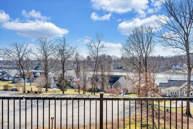 5 Reserve RD, Moneta, VA 24121