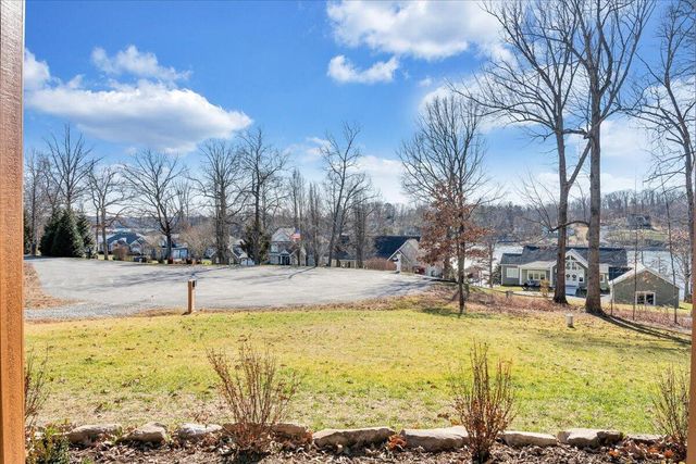 5 Reserve RD, Moneta, VA 24121